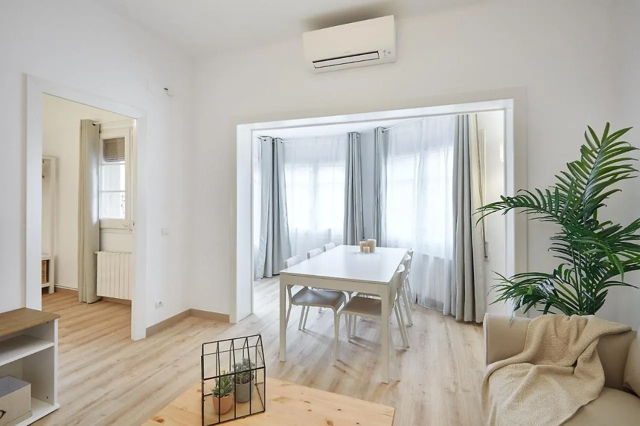 Bbarcelona Calabria Flatアパートメント スペイン