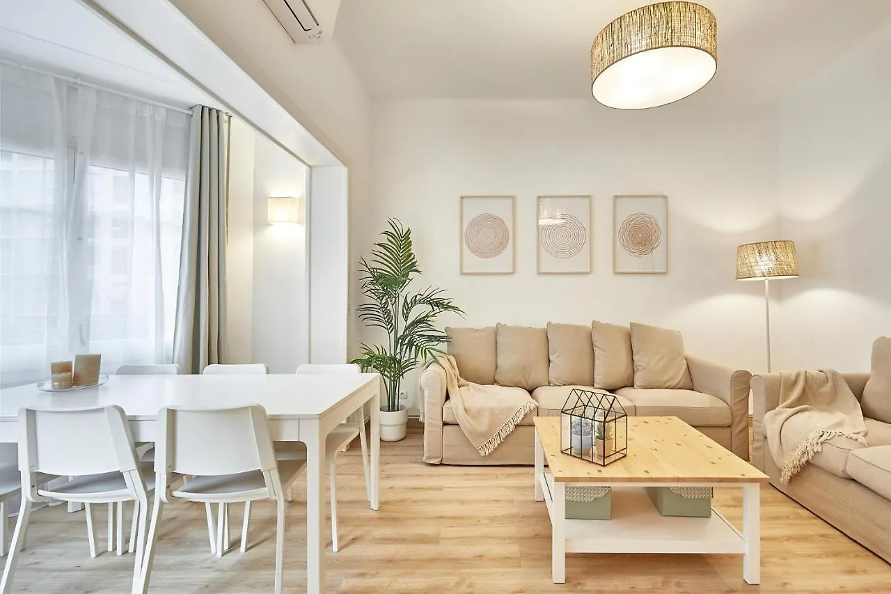 アパート Bbarcelona Calabria Flatアパートメント